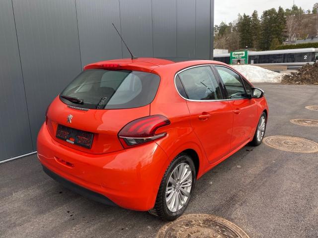 Photo Peugeot 208 STYLE AUTOMAT PANORAMA NAVI CAMERA CRUISE image 2/3