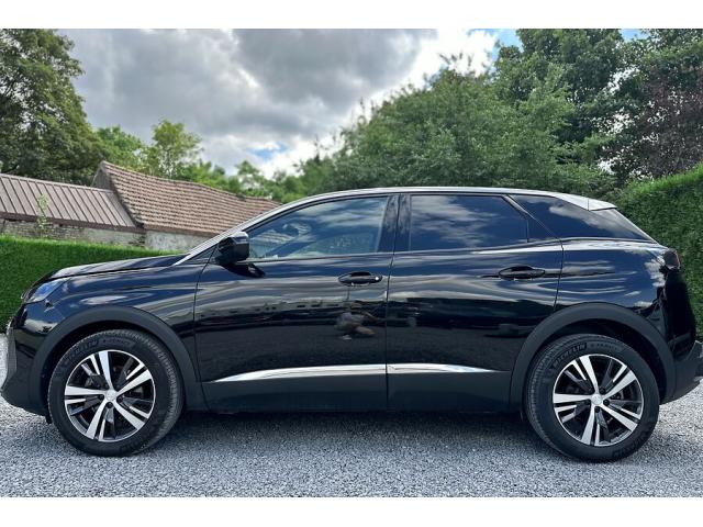 Photo Peugeot 3008 1.2 PureTech 130 Allure Aut. - 04 2024 image 2/6