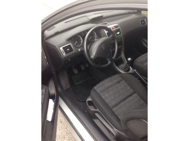 Photo Peugeot 307 3 portes essence image 2/3