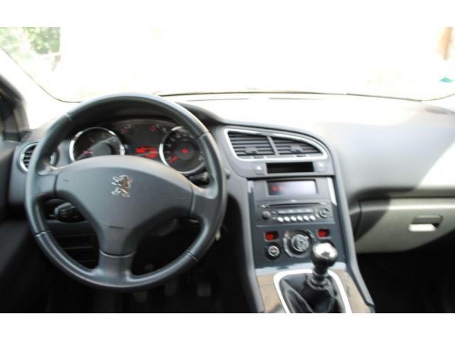 Photo Peugeot 5008 - 1.6 HDI 110CV image 2/3