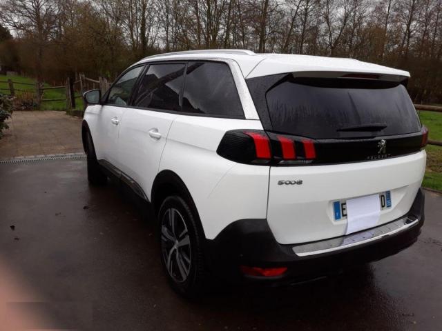 Photo Peugeot 5008 - (2) 1.6 BLUEHDI 120 S&S ALLURE 7PL image 2/3