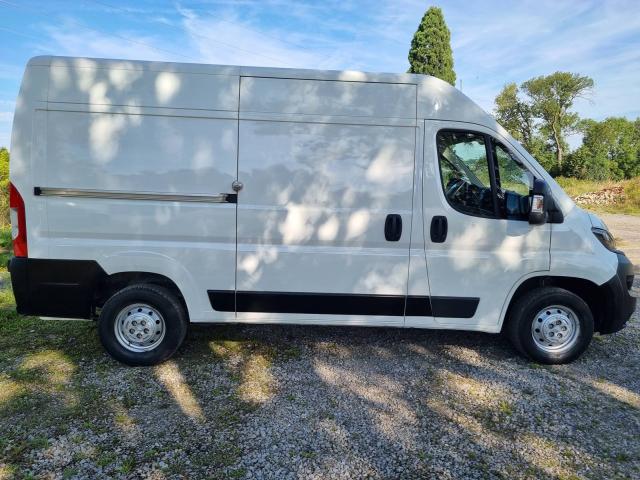 Photo Peugeot Boxer 9/2021 L2H2 2.2hdi 136cv 46249km Airco Cruise image 2/6