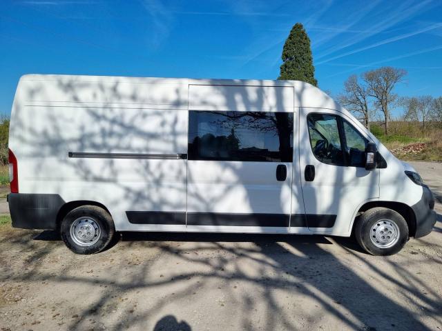 Photo Peugeot Boxer L3 Double Cabine 7places 2.2hdi 131cv Ac Cruis image 2/6
