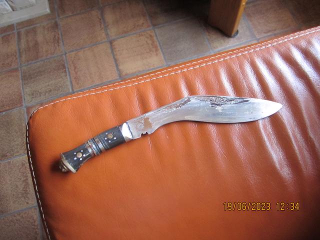 Photo poignard image 2/2