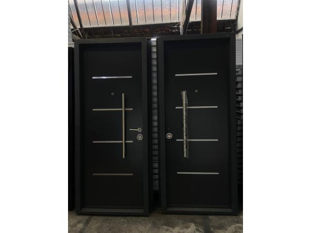 Photo PORTE BLINDÉE EN STOCK Tel: 0970180707 image 2/3