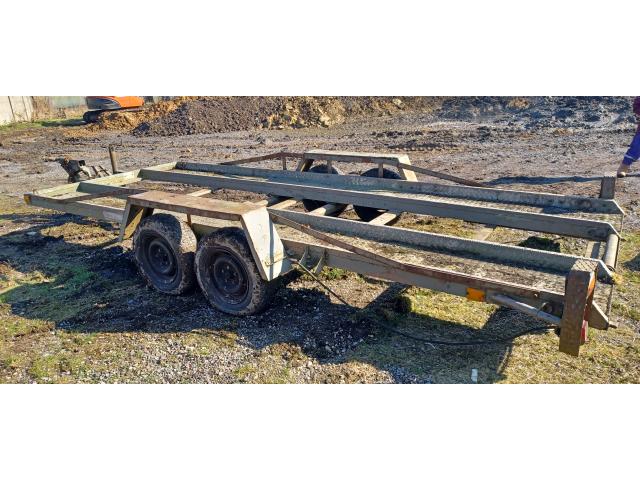 Photo Porte engin/grue image 2/3