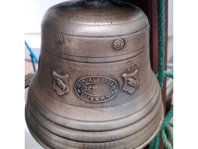 Photo Rare Superbe Cloche à vache en bronze Suisse Alertan Giesserei LUZERN. De 1932 Diamètre 24cms image 2/6