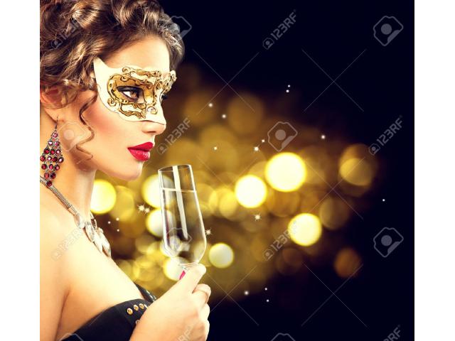 Photo recherche hotesse pour bar a champagne image 2/2
