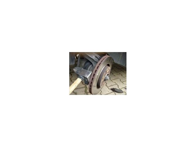Photo Remplacement des freins de votre voiture image 2/4