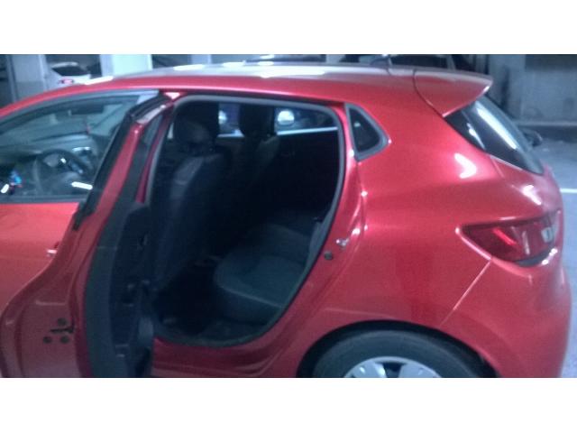 Photo Renault Clio IV rouge 1.5 expression energy DCI 90 image 2/5