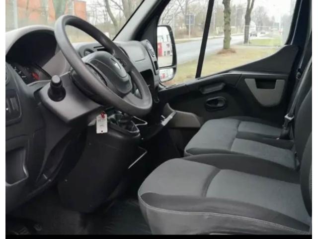 Photo Renault Master Kombi  propre. Importation allemande image 2/6