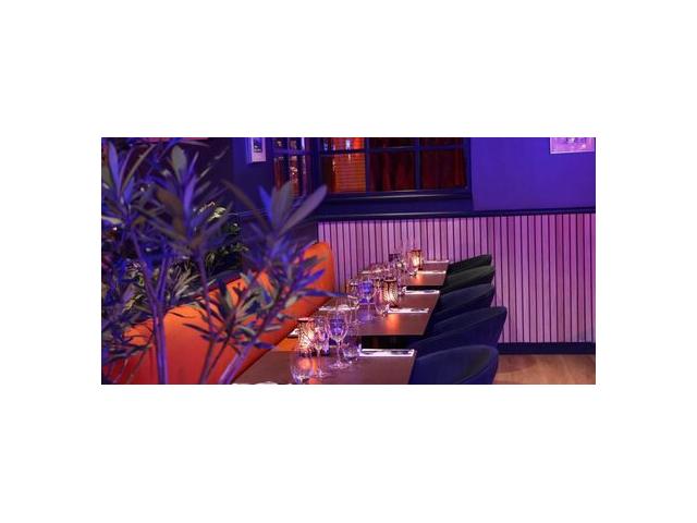 Photo Réveillon 2025/26 diner spectacle & soirée dansante entre célibataires image 2/6