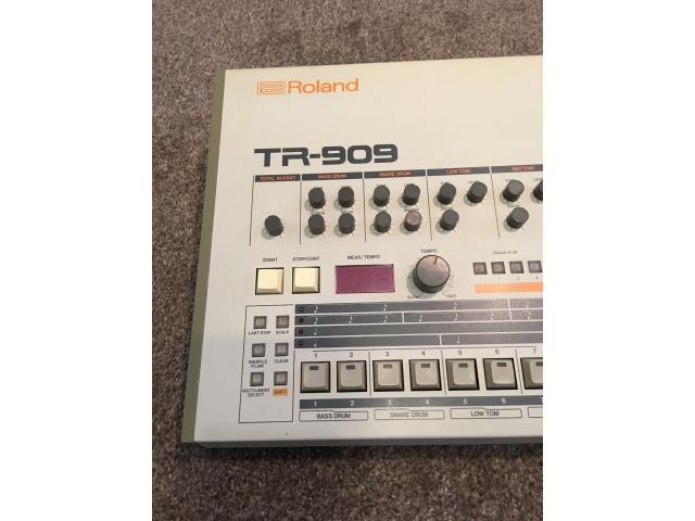 Photo Roland TR-909 image 2/4