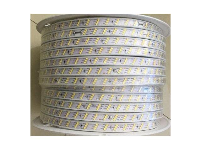 Photo ROULEAU GUIRLANDES LED LUMINEUSES COULEURS DIVERSES 100 m. image 2/4