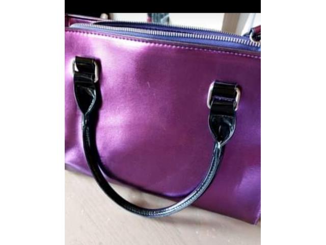 Photo Sac violet métal image 2/2