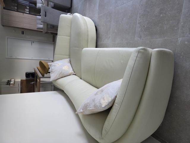 Photo salon d'angle en cuir image 2/4