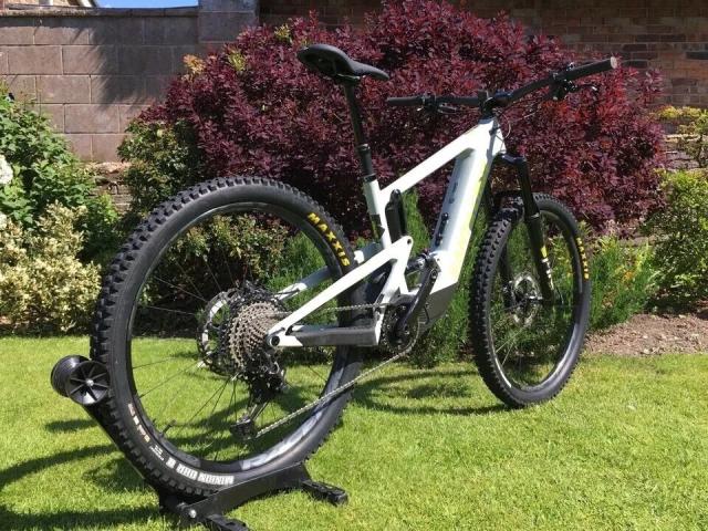 Photo Santa Cruz Heckler 8 CC 2022, VTT électrique image 2/3