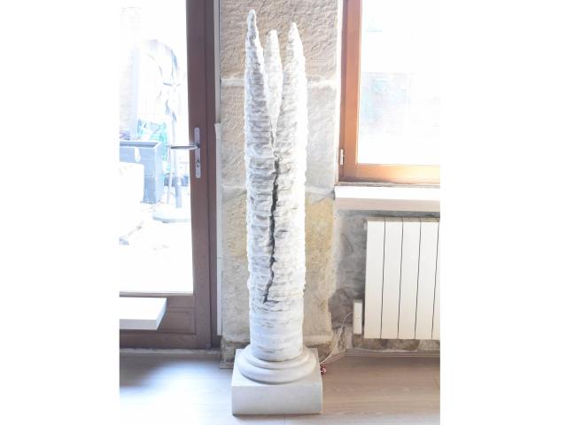 Photo Säule aus Carrara-Marmor – Gartenstatue – Wohnaccessoire image 2/5