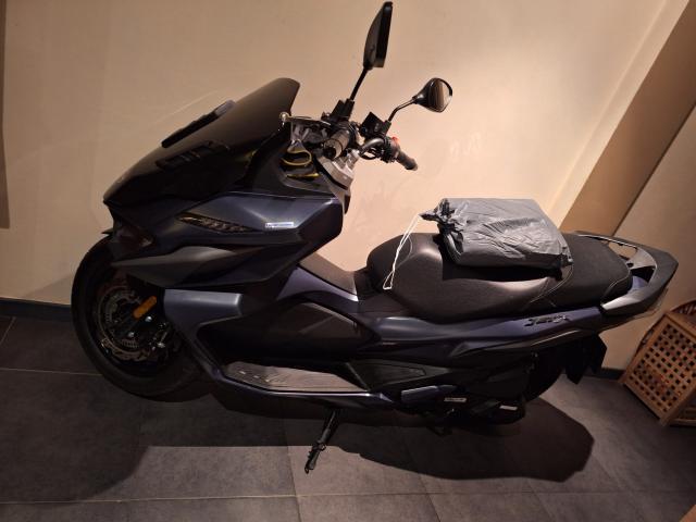 Photo Scooter a vendre 3500,euros image 2/6