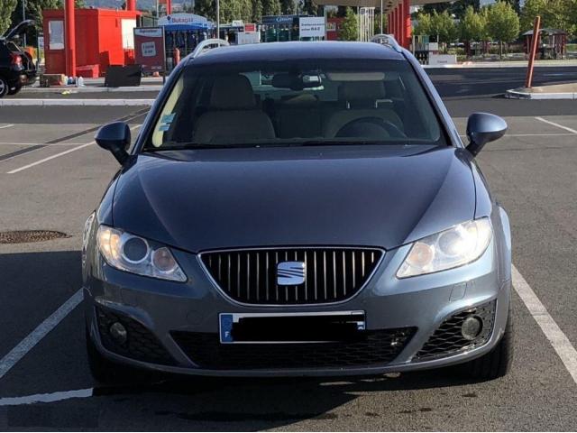 Photo Seat Exeo - Grand Via 2.0 TDI image 2/3