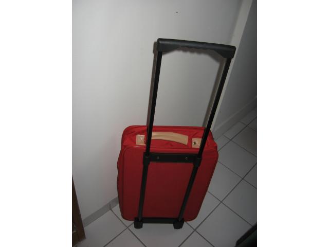 Photo Set de petites valises de cabine image 2/6