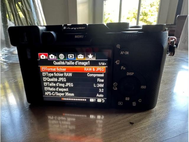 Photo SONY A7 C BODY COMME NEUF image 2/4