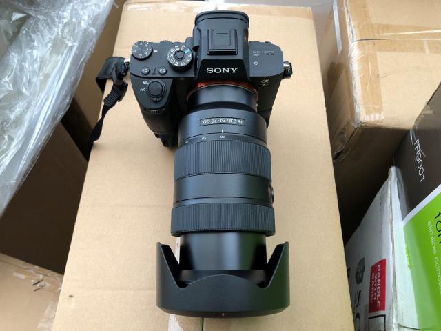Photo Sony Alpha A7R III avec FE 24-70mm f / 2.8 SSM G image 2/5