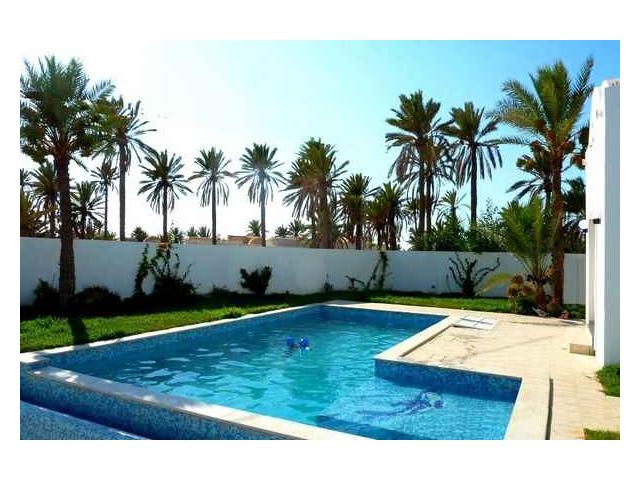 Photo Spacieuse villa de vacances avec piscine et 5 chambres à Djerba image 2/6