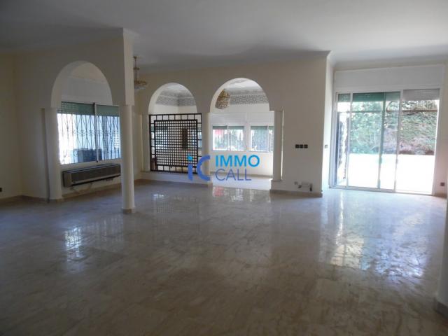 Photo Sublime villa 1200 m² à vendre située à Hay Riad image 2/6