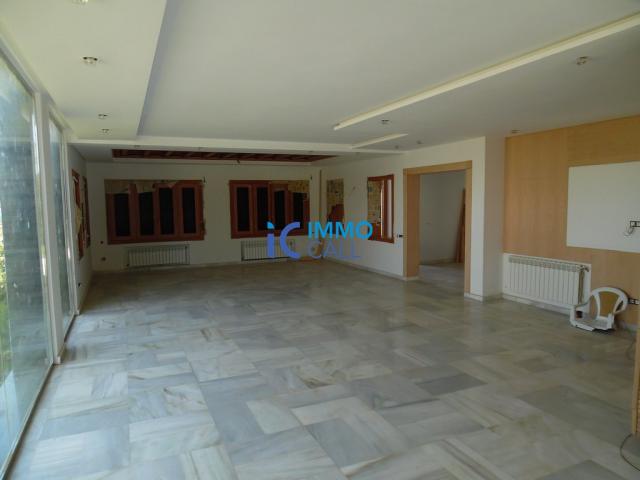 Photo Sublime villa de 620 m² à vendre située à Hay Riad image 2/6