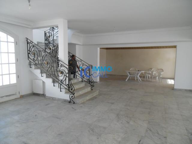 Photo Sublime villa en location située à Souissi - Rabat image 2/6