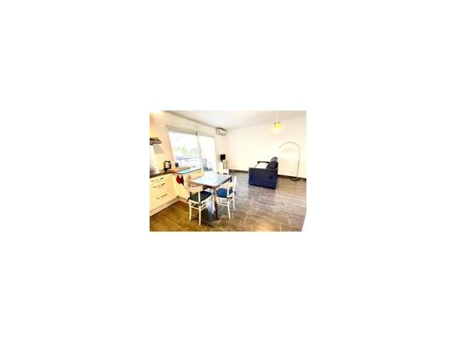 Photo SUPERBE APPARTEMENT 2 PIECES CALVI CENTRE L34 image 2/6