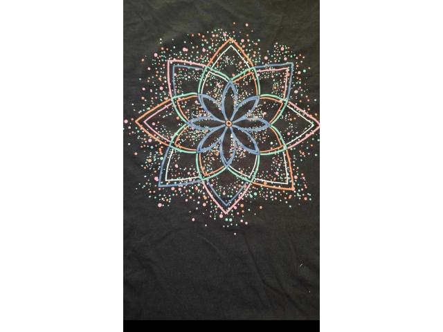 Photo T-shirt noir Buffalo motif mandala Neuf image 2/2