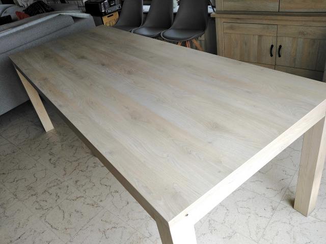 Photo table image 2/3