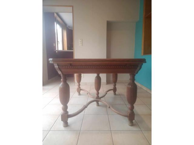 Photo Table ancienne image 2/6