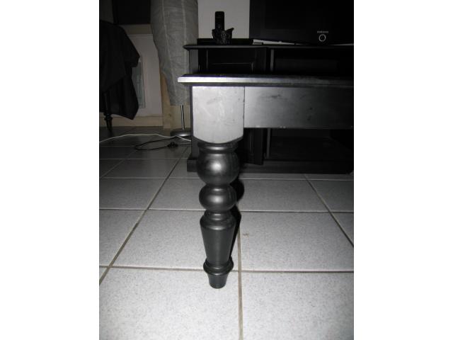 Photo table basse bois noir image 2/2