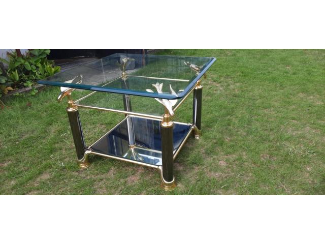 Photo table basse composé de 3 plateaux en verre image 2/6