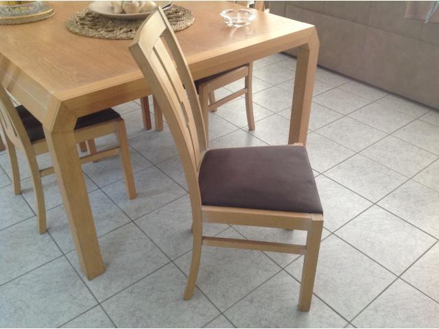 Photo Table carrée 1,30m avec  4 chaises chêne clair image 2/3