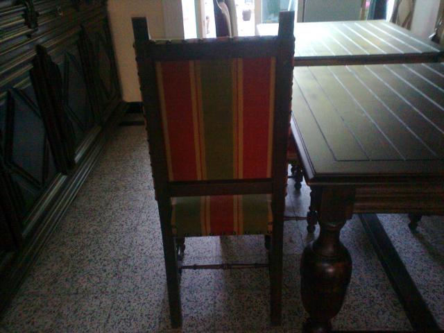 Photo table et chaises Louis  XIII chêne massif image 2/6