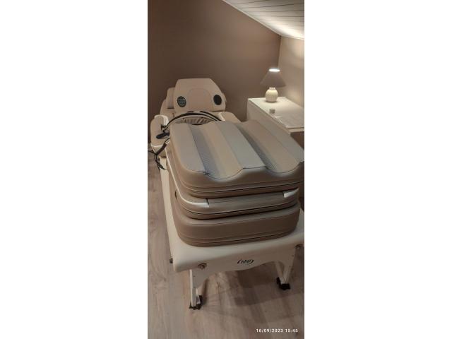 Photo Table et matelas d'andullation professionnels image 2/5