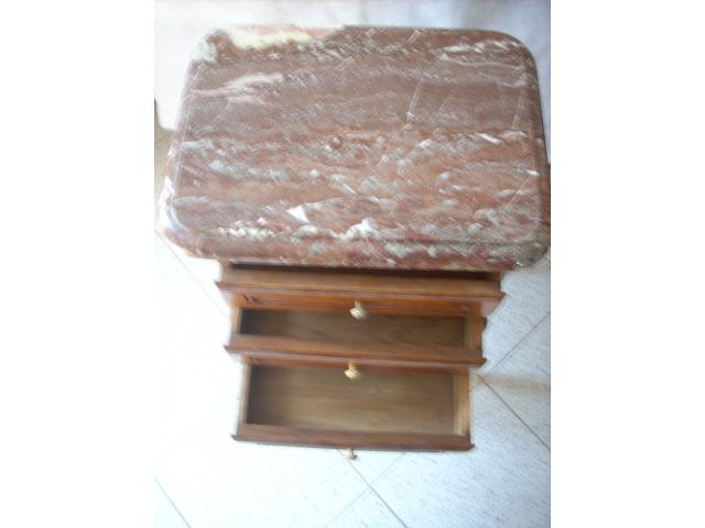 Photo Tables de chevet merisier dessus marbre image 2/3