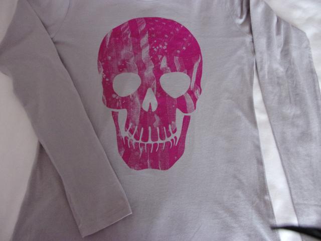 Photo Tee-shirt tête de mort rose image 2/2