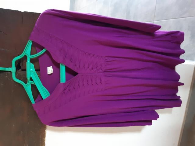 Photo TEE-SHIRT VIOLET MARQUE image 2/3
