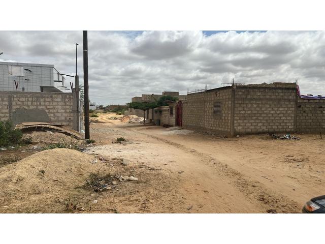 Photo Terrain 300 mètres carrés à vendre à Malicounda Sénégal image 2/2