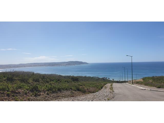 Photo Terrain 3000m2 vu sur mer image 2/2