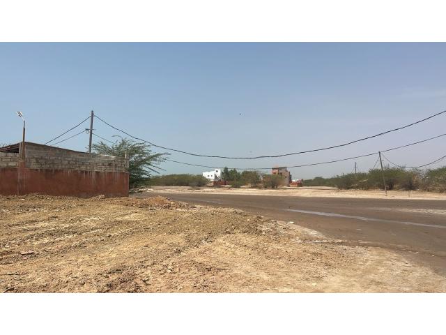 Photo Terrain de 1200 mètres carrés à vendre à Mbodiène Sénégal image 2/4