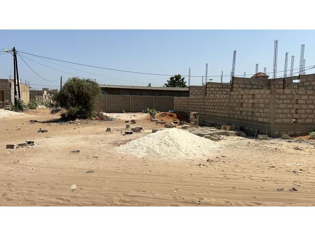 Photo Terrain de 150 mètres carrés à vendre à Mbour Sénégal image 2/3