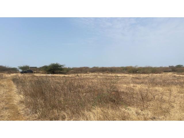 Photo Terrain de 200 mètres carrés à vendre à Ndayane Sénégal image 2/4