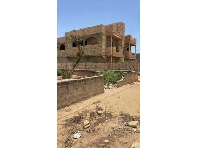 Photo terrain de 300 metres carres a saly image 2/4