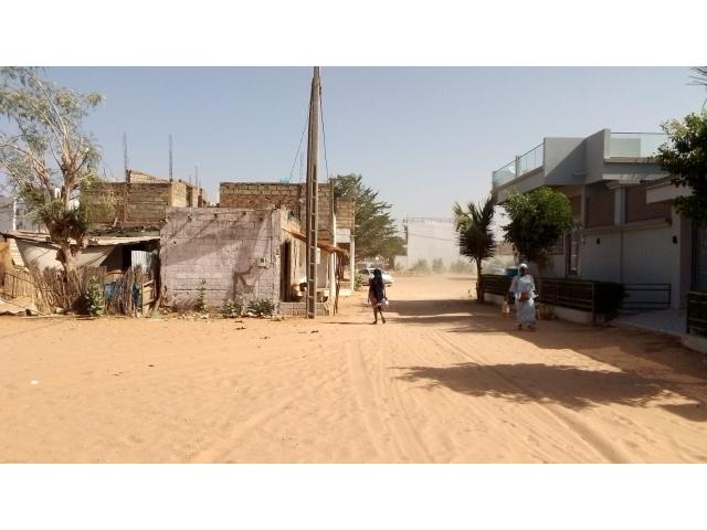Photo Terrain de 300 mètres carrés à vendre à Saly Sénégal image 2/4